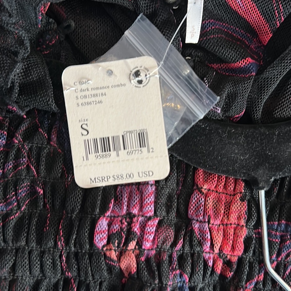 NWT FREE PEOPLE TIME FOR SHINE SMOCKED TOP - Picture 4 of 4